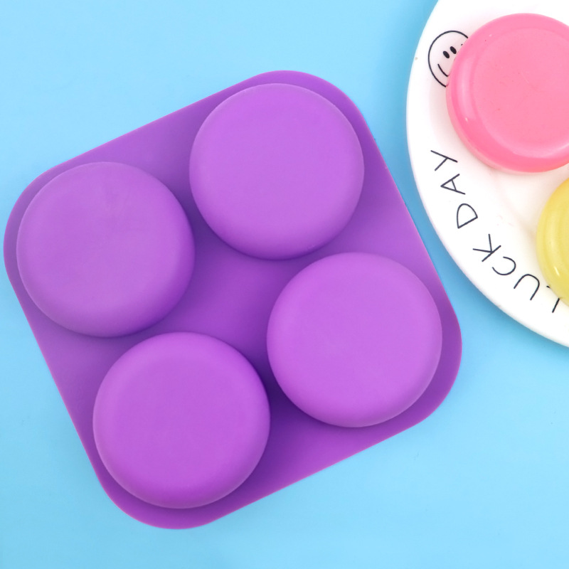 Soap Making Process - Forma silikonowa okrągła z 4 wgłębieniami