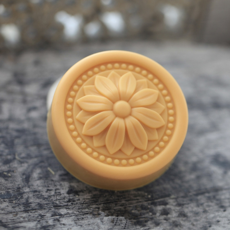 Okrągła klasyczna forma do myd – Soap Making Process recenzja i cena